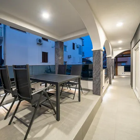 Villa Diamond Trogir Exterior photo